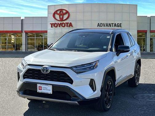 2022 Toyota RAV4 Hybrid SE