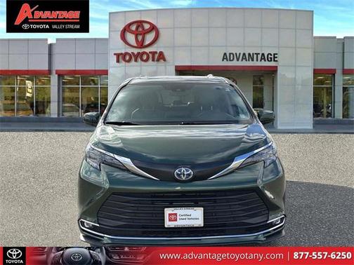 2024 Toyota Sienna XLE