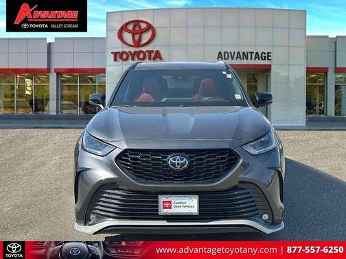 Magnetic Gray Metallic 2024 Toyota Highlander XSE