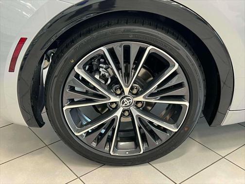 2025 Toyota Prius XLE