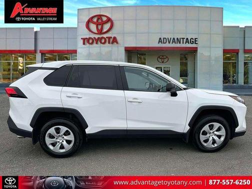 Ice 2025 Toyota RAV4 LE