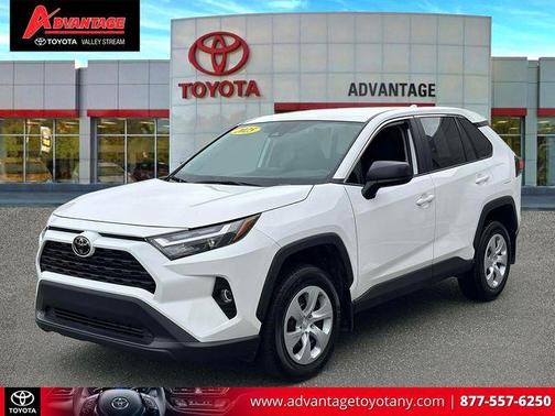 Ice 2025 Toyota RAV4 LE