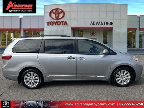 2017 Toyota Sienna XLE Premium