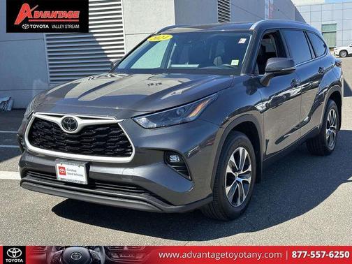 Magnetic Gray Metallic 2024 Toyota Highlander XLE