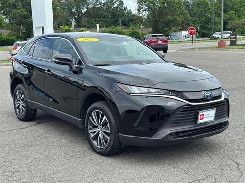2022 Toyota Venza LE
