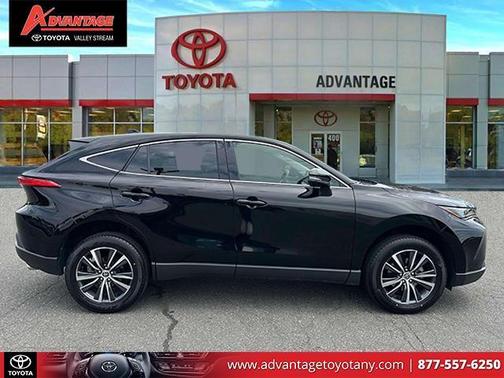 2022 Toyota Venza LE