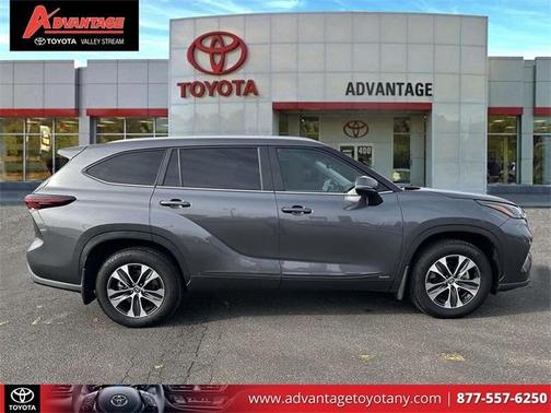 2025 Toyota Highlander Hybrid XLE