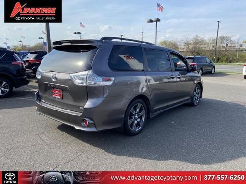 2017 Toyota Sienna SE