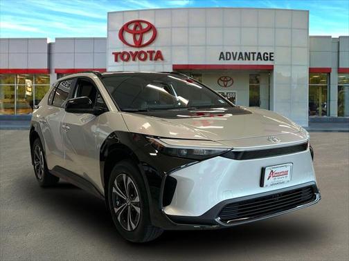 2025 Toyota bZ4X XLE