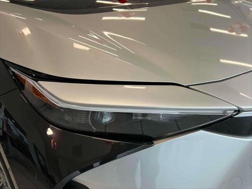 2025 Toyota bZ4X XLE