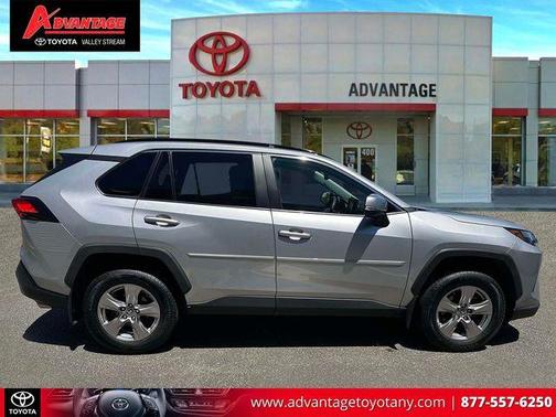 Silver Sky Metallic 2022 Toyota RAV4 XLE