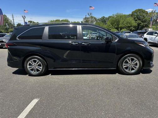 Midnight Black Metallic 2023 Toyota Sienna XSE