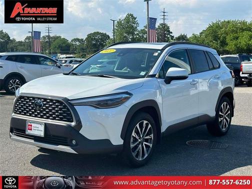 2022 Toyota Corolla Cross XLE