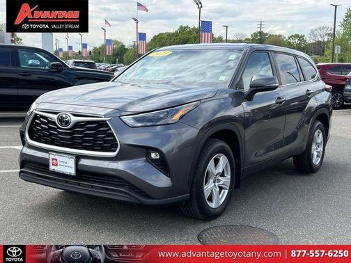 Magnetic Gray Metallic 2023 Toyota Highlander LE