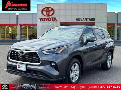 Magnetic Gray Metallic 2023 Toyota Highlander LE