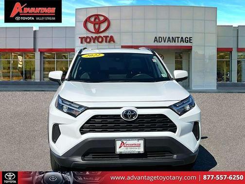 2022 Toyota RAV4 XLE