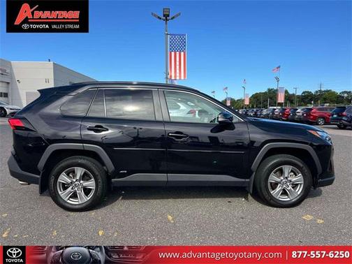 2023 Toyota RAV4 Hybrid XLE