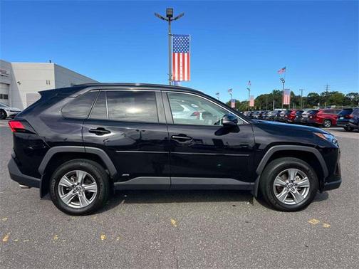 2023 Toyota RAV4 Hybrid XLE