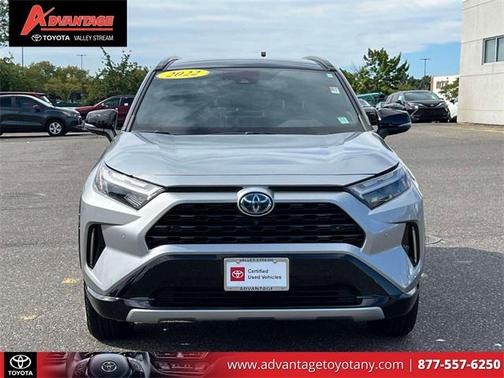 2022 Toyota RAV4 Hybrid SE