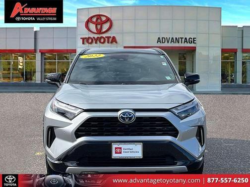 2022 Toyota RAV4 Hybrid SE