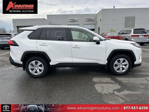 2023 Toyota RAV4 LE