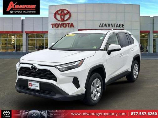 2023 Toyota RAV4 LE