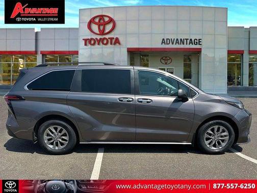 Predawn Gray Mica 2022 Toyota Sienna XLE