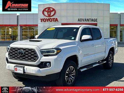 2022 Toyota Tacoma SR