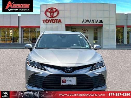 2022 Toyota Camry LE