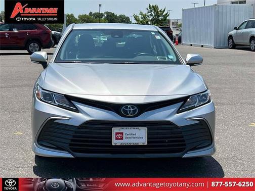 2022 Toyota Camry LE