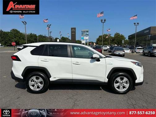 2021 Toyota RAV4 Hybrid XLE