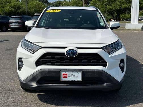 2021 Toyota RAV4 Hybrid XLE