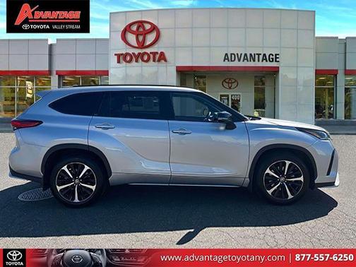 2022 Toyota Highlander XSE