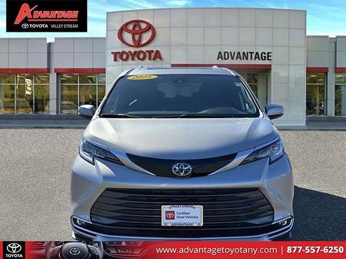 2025 Toyota Sienna Limited