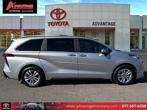 2025 Toyota Sienna Limited