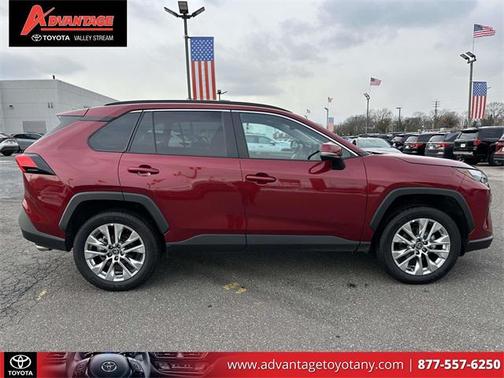 2025 Toyota RAV4 XLE Premium