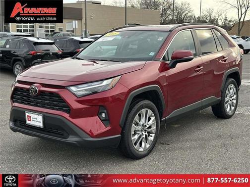 2025 Toyota RAV4 XLE Premium