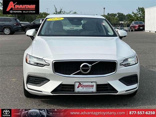 2020 Volvo S60 T6 Momentum