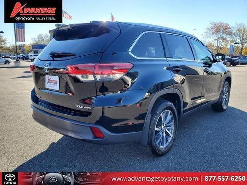 2019 Toyota Highlander SE