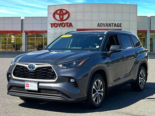 2024 Toyota Highlander Hybrid XLE
