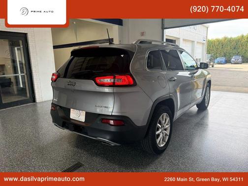 2016 Jeep Cherokee Sport
