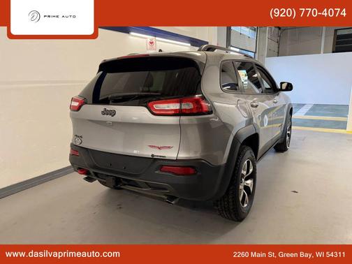 2016 Jeep Cherokee Sport