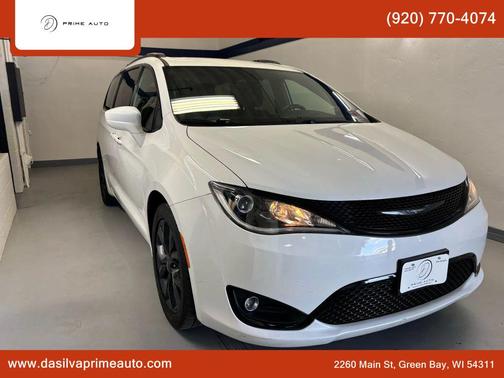 2018 Chrysler Pacifica Touring Plus