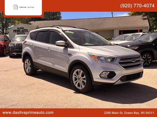 Ingot Silver Metallic 2018 Ford Escape SE