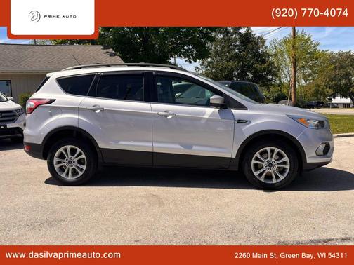 Ingot Silver Metallic 2018 Ford Escape SE