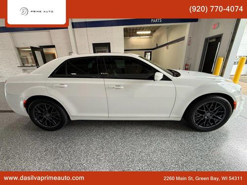 2016 Chrysler 300 S