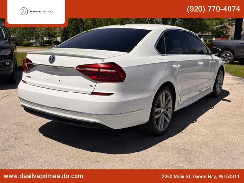 Pure White 2017 Volkswagen Passat 1.8T R-Line w/Comfort
