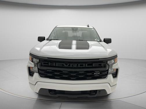 Summit White 2024 Chevrolet Silverado 1500 Custom