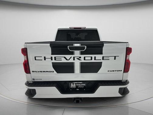 Summit White 2024 Chevrolet Silverado 1500 Custom
