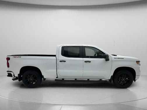 Summit White 2024 Chevrolet Silverado 1500 Custom
